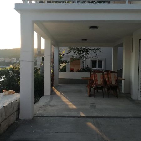 Apartman Laus Zavalatica Exterior photo