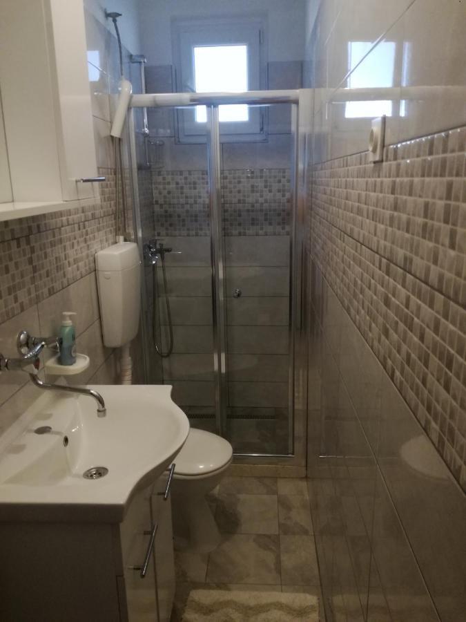 Apartman Laus Zavalatica Exterior photo